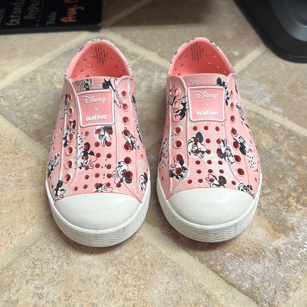 Native Jefferson Disney Minnie Mouse Shoes Toddler Size 9